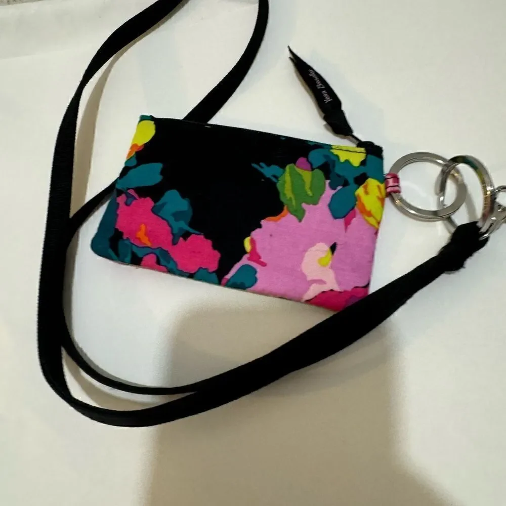 vera zipper ID black. Floral 5”